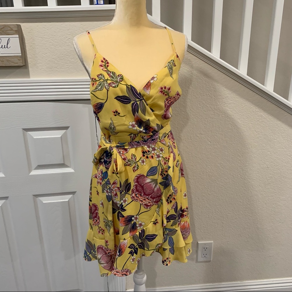 CITY STUDIO DRESS - Picture 3 of 6
